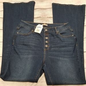 Wonderly Dark Wash Flared Leg JeansSize 14W